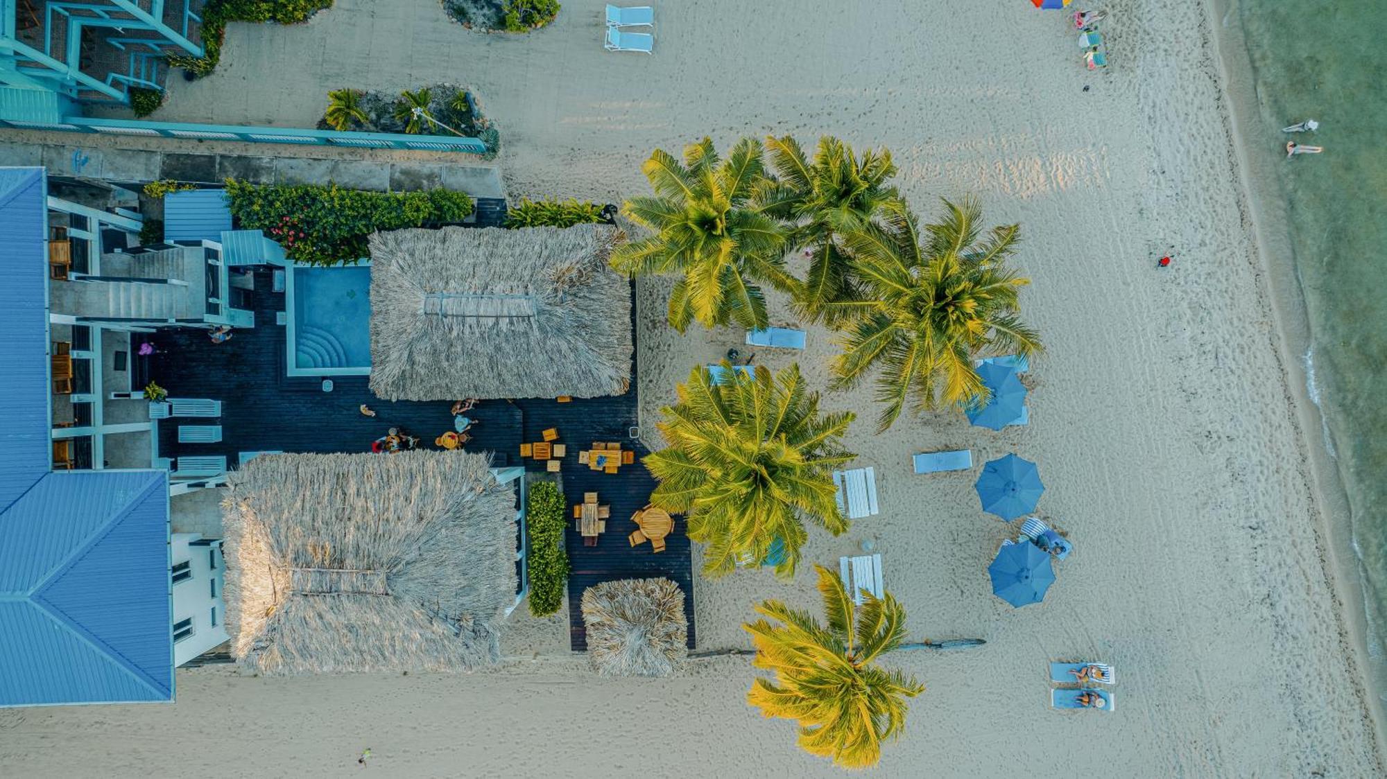 Ocean Breeze Hotel Placencia Buitenkant foto